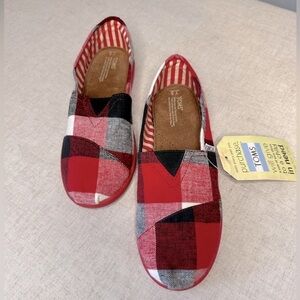 Toms Youth Classic Plaid Slip On Shoes Size 5 Red